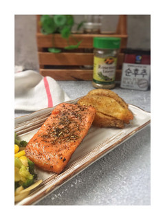 Foto resep Norwegian salmon with butter garlic and lemon sauce