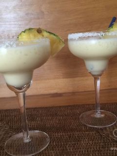Una foto de Granizado de piña y coco