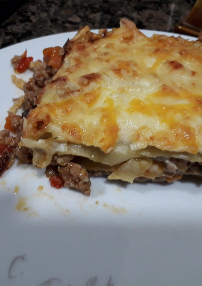 Una foto de Lasaña de carne y verdura