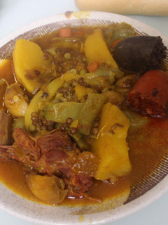 Una foto de Guiso de lentejas con costillas