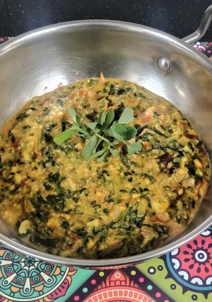 A picture of Lasooni Methi.