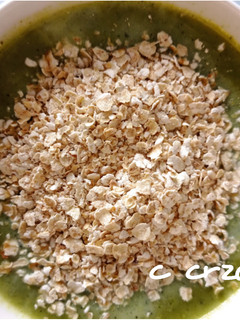 Una foto de Crema de ortigas con avena