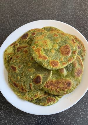 A picture of Spinach parathas.