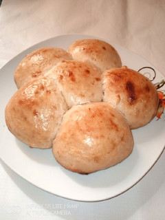 A picture of Bread.