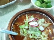Una foto de carne de cerdo con chile chipotle