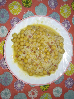 Una foto de Garbanzos con arroz