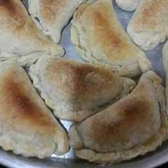 Una foto de Tapas de empanadas/empanadas de vigilia (semi hojaldradas)
