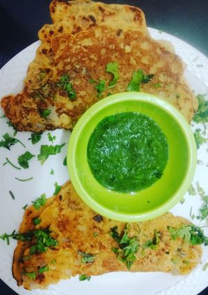 बेसन का चीला (Besan ka chilla recipe in hindi) रेसिपी मुख्य फोटो