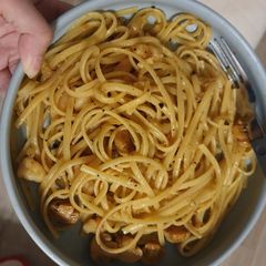 Garlic pasta A picture of Garlic pasta.