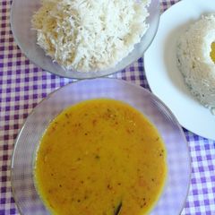 A picture of Tuvar dal.