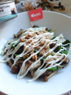 【素食料理】涼拌OMNI 新鮪魚菠菜 的食譜成品照片