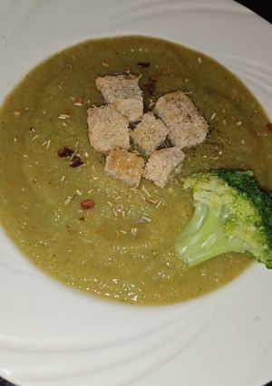 O poză a rețetei Supă cremă de broccoli.