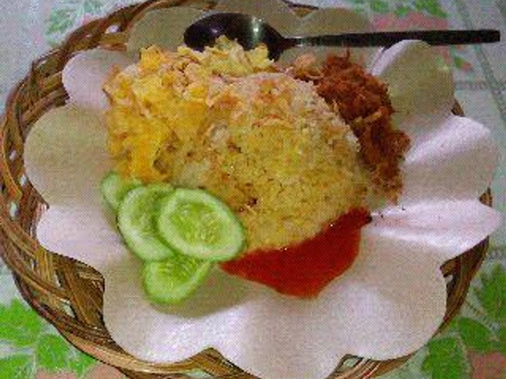 Cara Mudah Membikin Resep  Nasi Kuning Praktis yang Enak, Sempurna