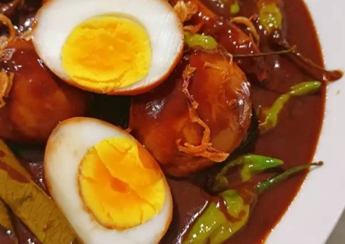 Resep: Telur Bumbu Petis Enak Terbaru