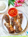 Ikan Dencis Goreng Sambal Terasi