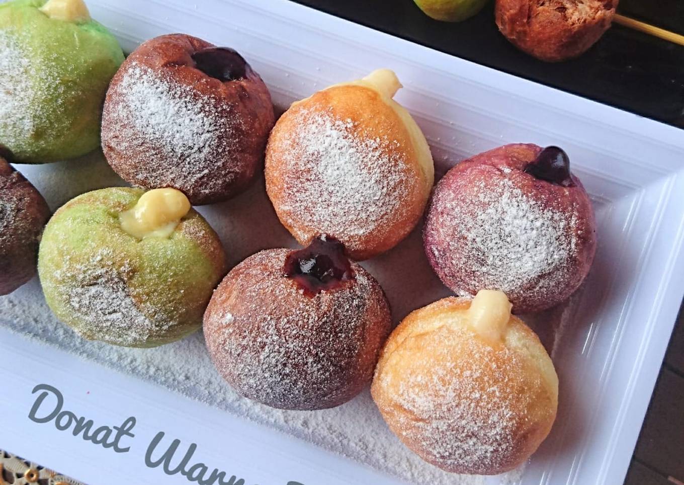 Donat Warna Isi Selai