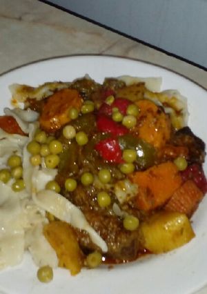 Una foto de Pasta casera con estofado de hígado