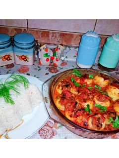 صورة لوصفة اشهي بطاطس محشيه لحمة مفرومه بالصلصه وأرز ابيض