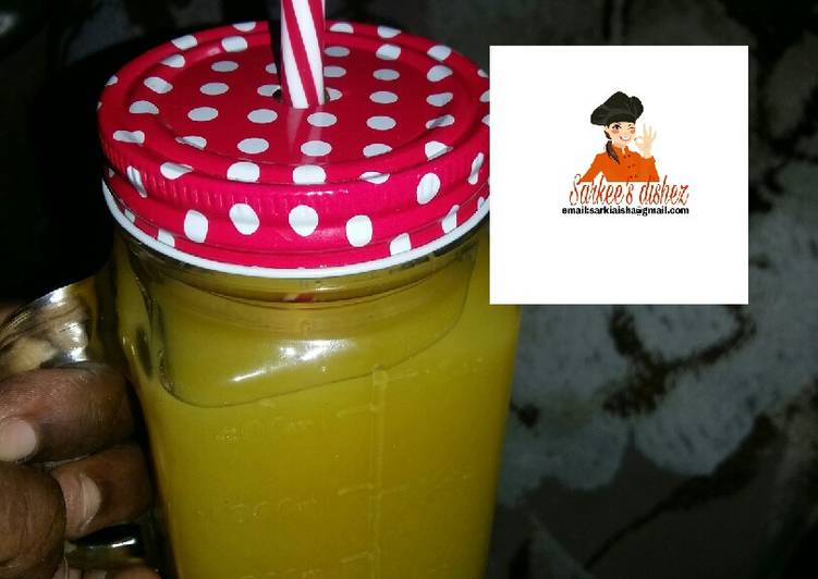 Pineapple and ginger juice