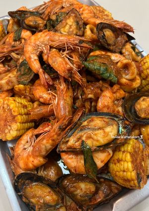 รูปของ “ทะเลถาด 🦑🦐🐌”