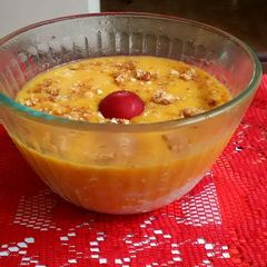 A picture of Avacado-Mango-Praline Pudding.