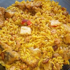 A picture of Seafood paella.