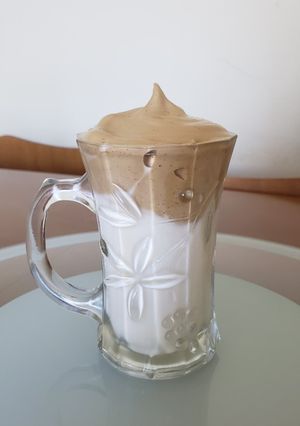 Foto de Café dalgona com canela
