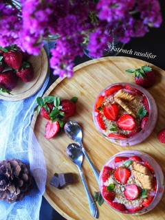 عکسی از دستور پودینگ توت فرنگی