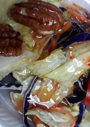 A picture of Honey Pecan Salad.