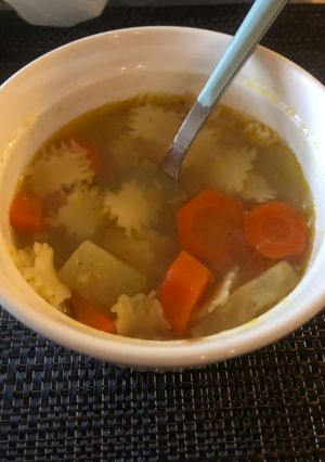 Karalábéleves tésztával (bio zöldségekkel) recept fotója
