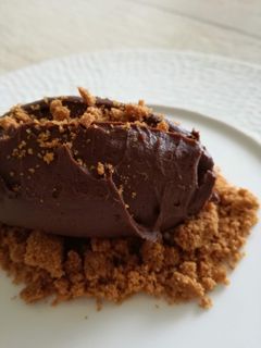 Una foto de “Quenelle” de chocolate