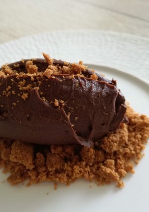 Una foto de “Quenelle” de chocolate