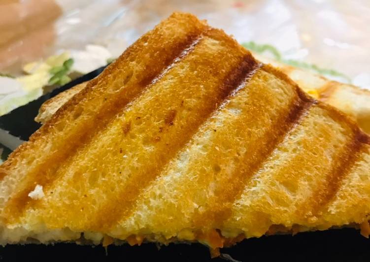 Recipe of Super Quick Homemade Cheesy carrot sandwich