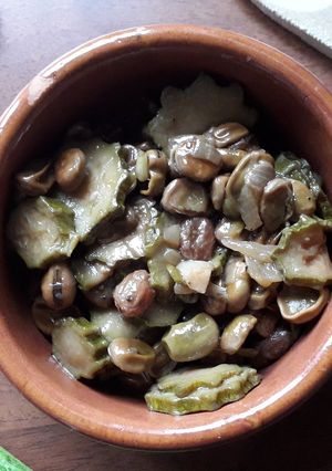Foto di Fave e zucchine in agrodolce