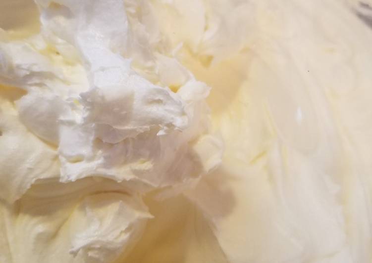 Step-by-Step Guide to Make Homemade Buttercream Icing