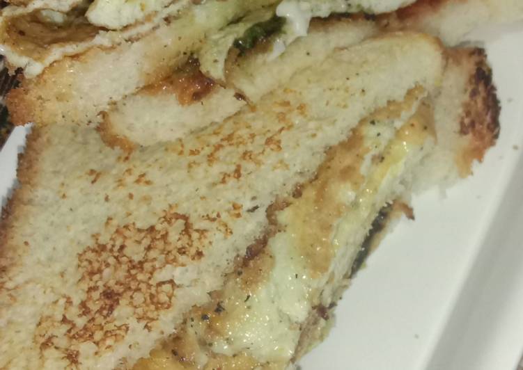 Easiest Way to Prepare Any-night-of-the-week Bread egg sandwich