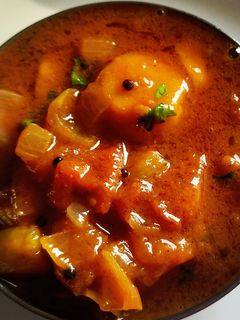 பிடி கரணை கிழங்கு காரக்குழம்பு(pidi karunaikilangu kulambu recipe in tamil) செய்முறை முக்கிய புகைப்படம்