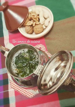 Une photo de Thé à la menthe