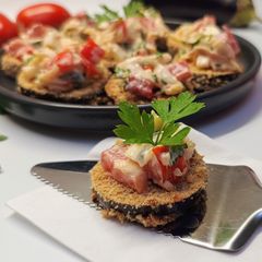 A picture of Crispy Eggplant Rounds with a Creamy Cheese Filling 🍆.