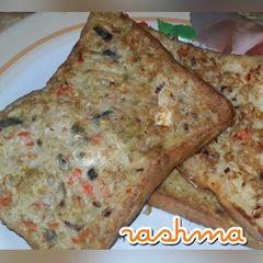 A picture of Toasted fish bread.