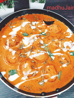मलाई कोफ्ता करी (malai kofta curry recipe in Hindi) रेसिपी मुख्य फोटो