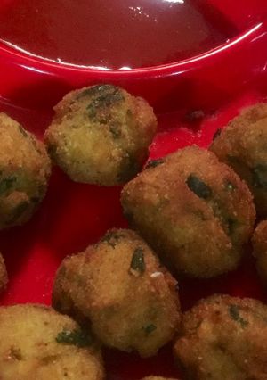 A picture of Kurkure potato cheese bolls in desi style.