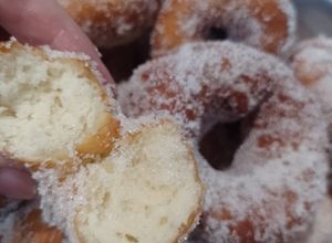 Una foto de Bolas de fraile o rosquilla si le hacemos un agujerito