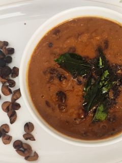 சுண்டை வத்தல் குழம்பு (Sundai vaththal kulambu) செய்முறை முக்கிய புகைப்படம்