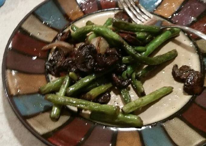Delicious Green Beans and Mushrooms