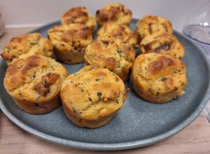 Une photo de Cake salé à la farine de pois chiche