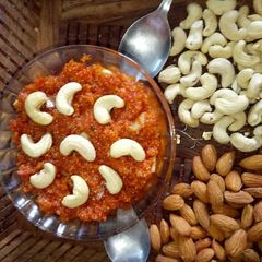 A picture of Gajar ka halwa.