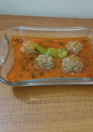 A picture of Beef kofta salan.