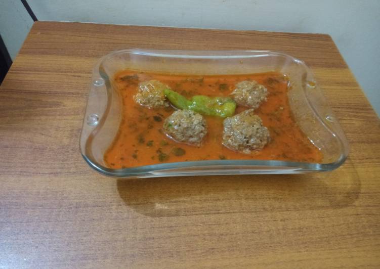 Beef kofta salan