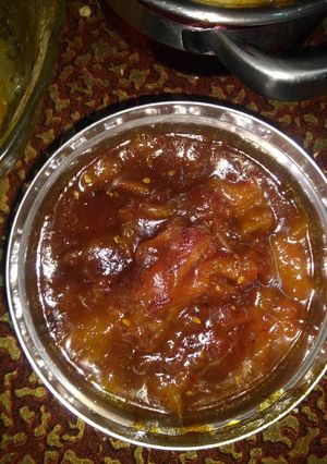 A picture of Tomato dates sweet chutney.
